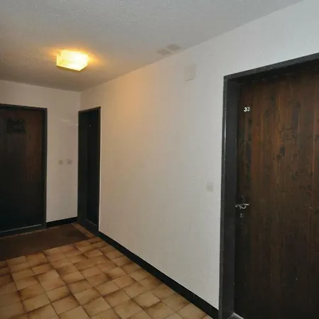 With Fireplace 01 Apartment *